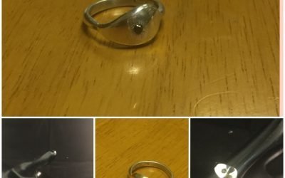 Silver leaf ring with black onyx